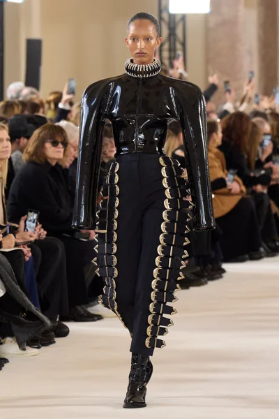 Look 4